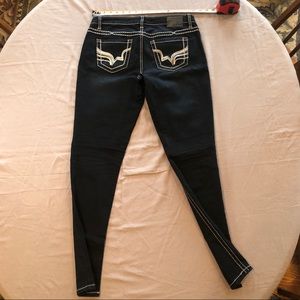 Maurices dark wash jean